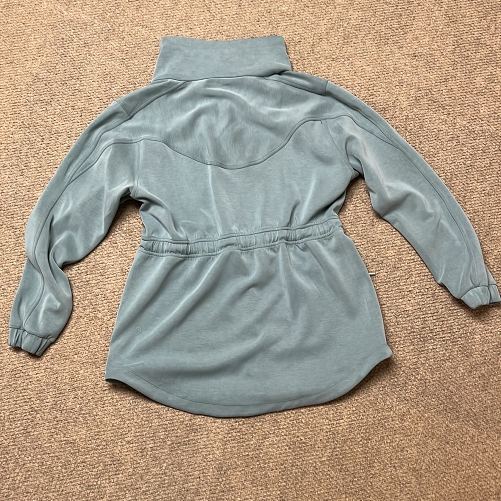 EUC Lululemon Cinch-Waist Softstreme Jacket in Tidewater Teal - Picture 6 of 8